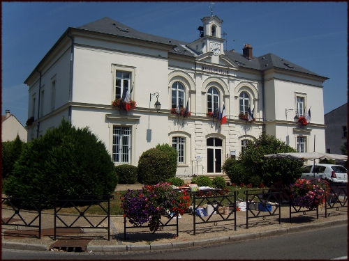 Fontenay-Trésigny Hôtel de Ville
